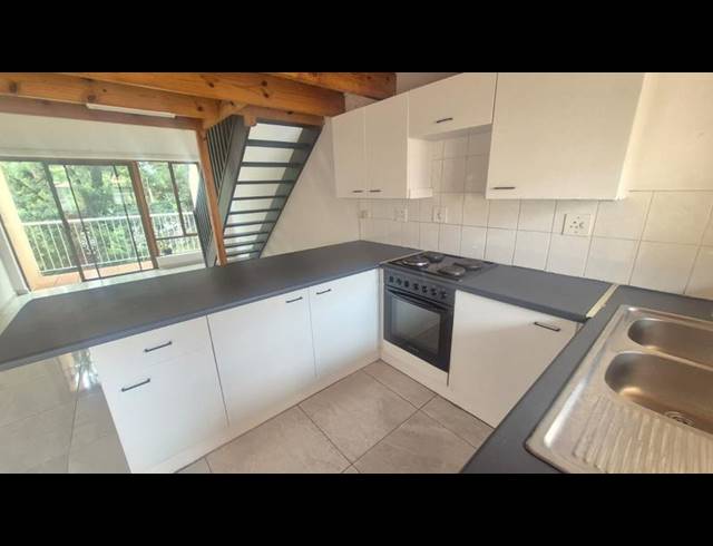 3 BEDROOM APARTMENT FOR SALE IN FERNDALE